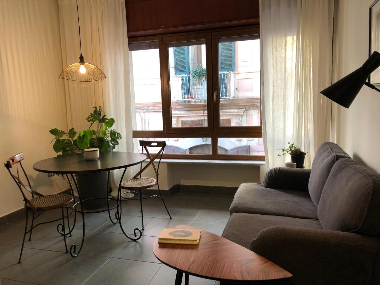 Starhost - Casa Del Capitano Apartment Salerno Bagian luar foto
