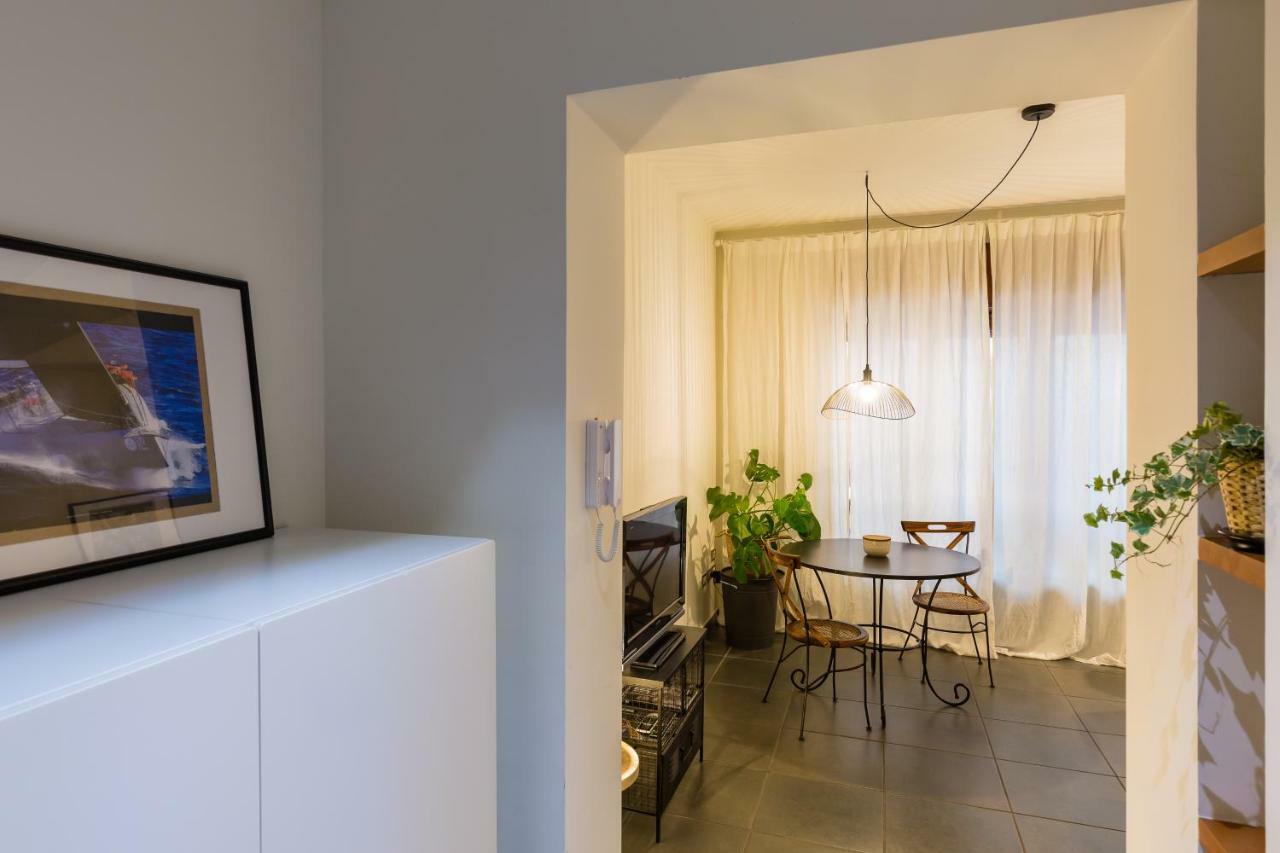 Starhost - Casa Del Capitano Apartment Salerno Bagian luar foto
