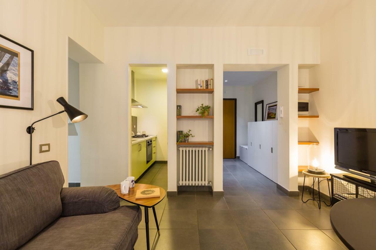 Starhost - Casa Del Capitano Apartment Salerno Bagian luar foto