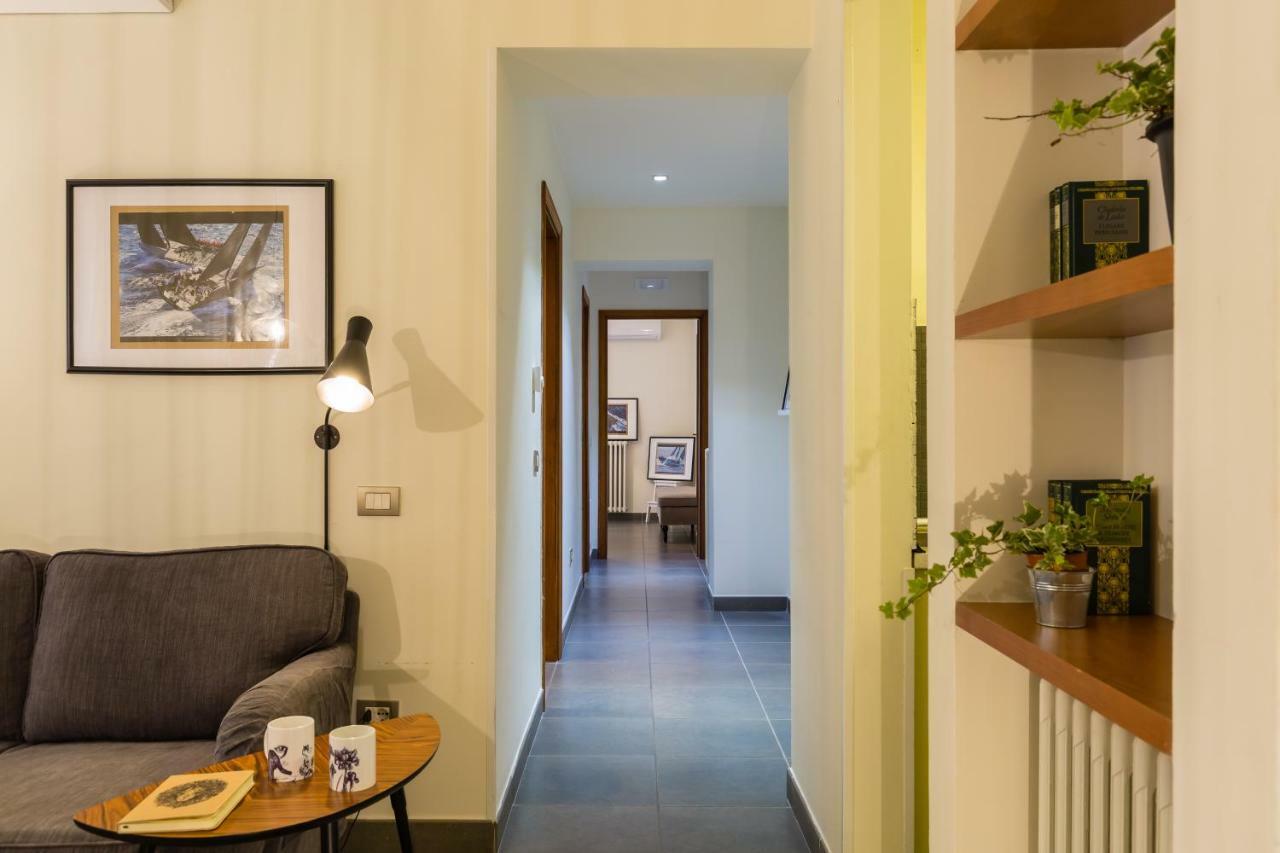 Starhost - Casa Del Capitano Apartment Salerno Bagian luar foto