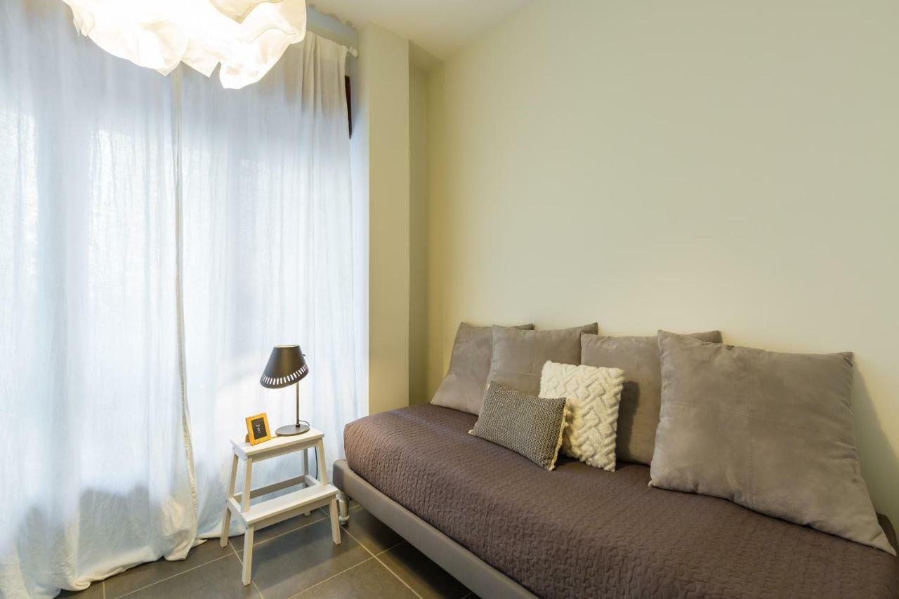 Starhost - Casa Del Capitano Apartment Salerno Bagian luar foto